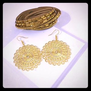 Double Wrap Bracelet w/Earrings